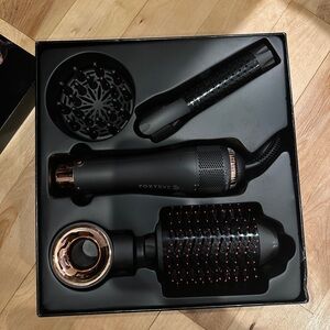FoxyBae Black and Rose Gold Hair Styling Set